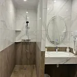 デュ ドラゴン ホテル 2*