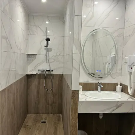 Du Dragon Hotell 2*