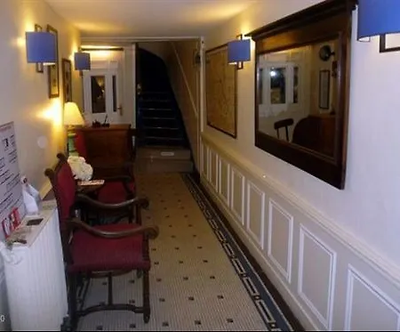Hotel Du Dragon 2*