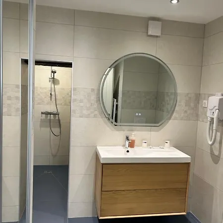 Du Dragon 2* Paříž